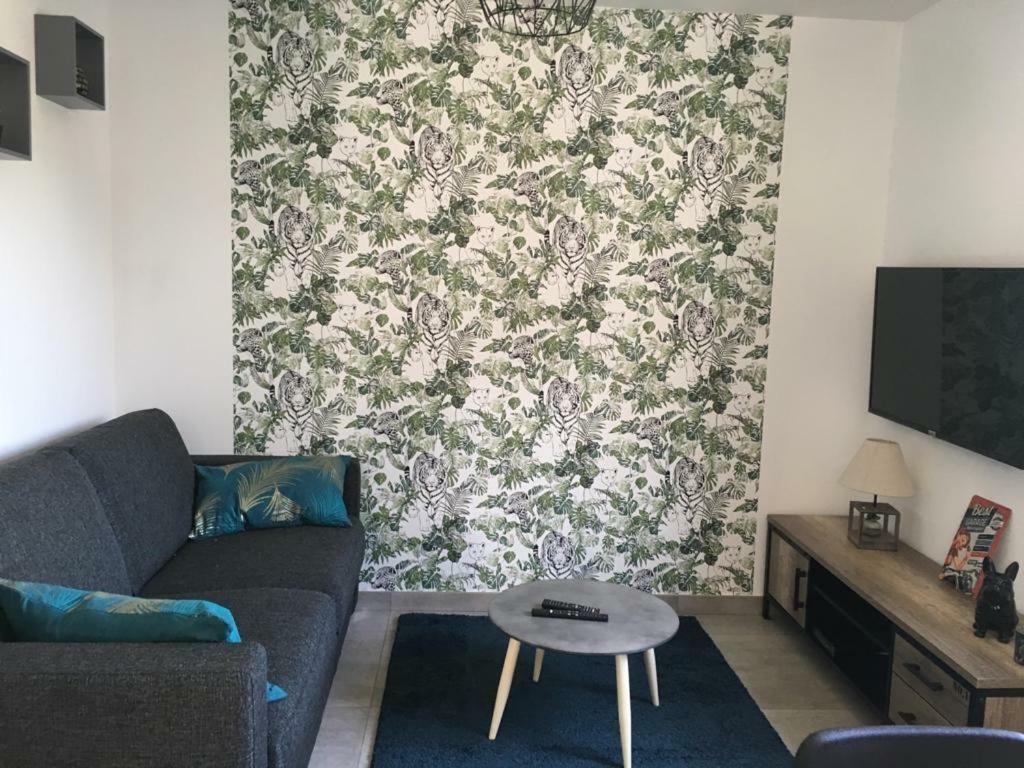 拉博特洛埃Au Jardin De Lina公寓 外观 照片